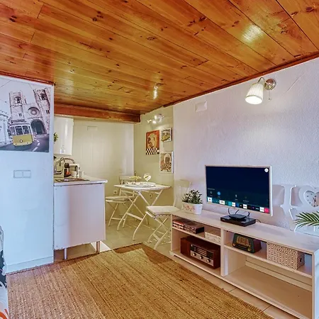 Апартаменты Inloveapartments - Dolls House At Downtown Лиссабон