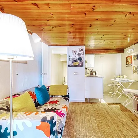 Dolls House At Downtown Apartment Lisbon